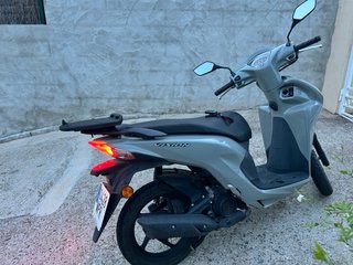 Honda Vision 110 gris - Pocos km