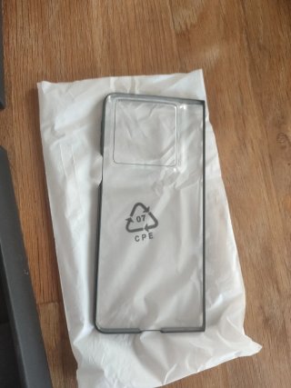 Scatola Motorola Razr Fold con accessori nuovi