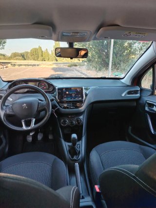 Peugeot 208 2017