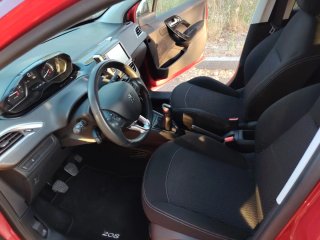 Peugeot 208 2017