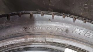 3.00 R19 49S BRIGESTONE MAG. MOPUS-L303
