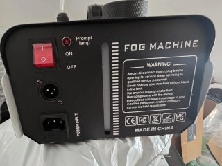 Máquina de Humo 1200W con Luces LED RGB