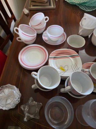 Lote vasos y tazas variadas