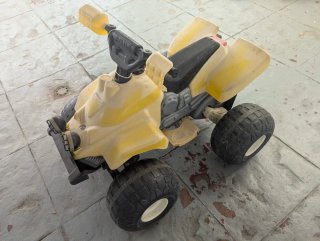 Coche Eléctrico Infantil FEBER Amarillo