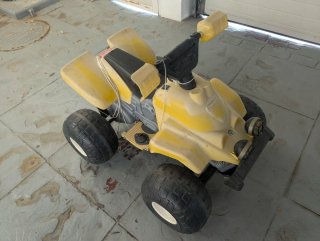 Coche Eléctrico Infantil FEBER Amarillo