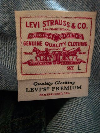 Mono vaquero Levi's sin estrenar