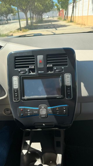 Nissan Leaf 2012