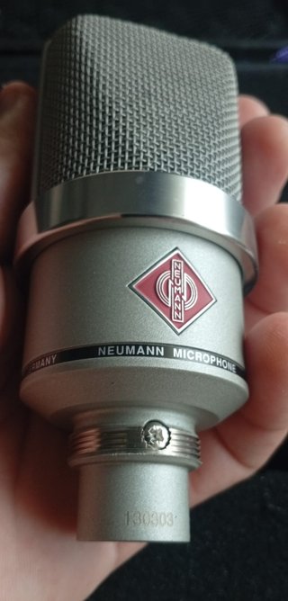 Micrófono Neumann TLM 102 condensador de diafragma
