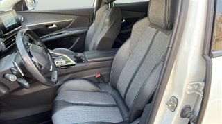 Peugeot 3008 BlueHDi 130 S&S Allure Pack EAT8 96 kW (130 CV)