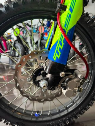 Pit Bike Eléctrica Rebel Master Taser