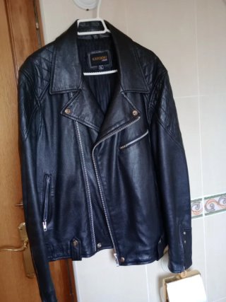 Chaqueta de Piel Negra Talla XL