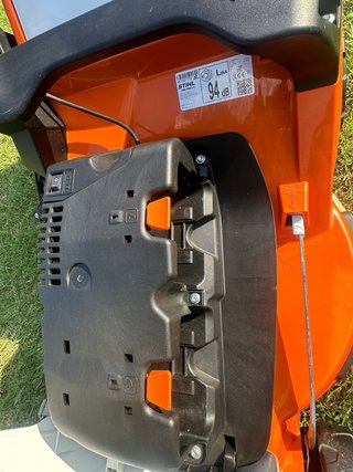 Cortacésped STIHL RMA 448 V + Batería y Cargador