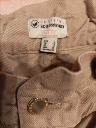 Pantalón vaquero beige