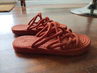 Sandalias Oysho de cuerda color terracota
