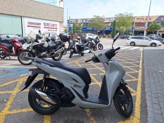 Honda SH 125i - 1.400 km