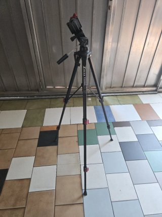 Trípode Stitz P200BQ