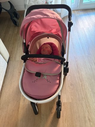 Carrito de muñeca rosa
