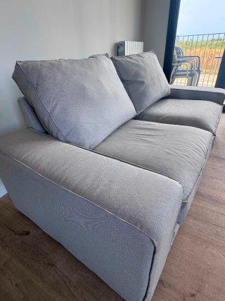Sofá KIVIK 2 plazas gris IKEA