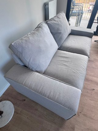 Sofá KIVIK 2 plazas gris IKEA
