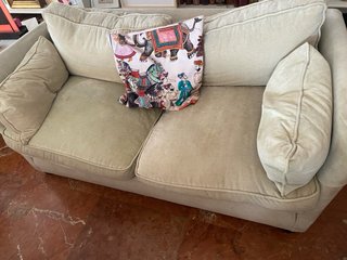 2 Sofás de Terciopelo Beige 2 Plazas