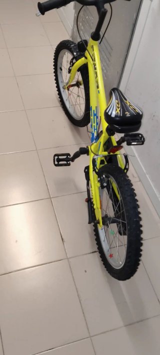 Bicicleta Infantil Conor Rocket Amarilla