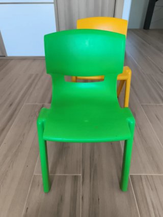 Mesa y 2 Sillas Infantiles