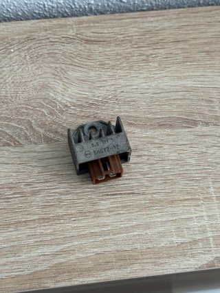 Regulador de Voltaje SH672-12
