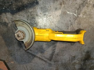 Radial Dewalt Dcg 412