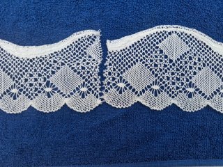 Encaje de bolillo blanco. Ver medidas