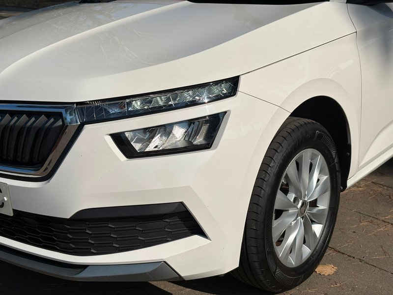 Škoda Kamiq 1.0 TSI Ambition 2022, foto 7