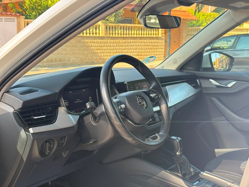 Škoda Kamiq 1.0 TSI Ambition 2022, foto 13