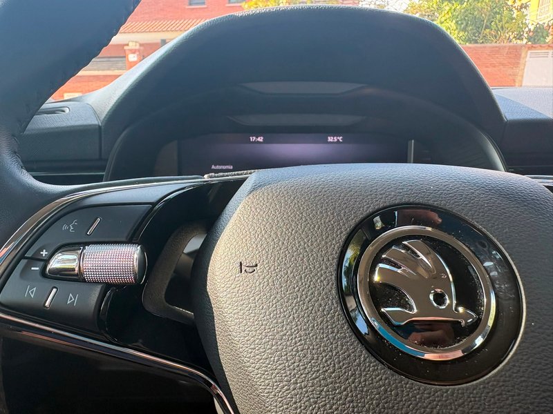 Škoda Kamiq 1.0 TSI Ambition 2022, foto 25