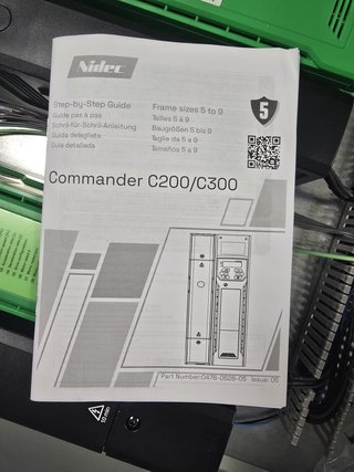 2 Variadores de Frecuencia Nidec Commander 7.5kW