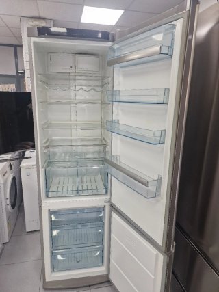Nevera AEG 2m x 60cm con garantía