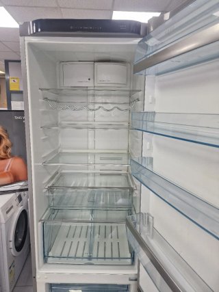 Nevera AEG 2m x 60cm con garantía