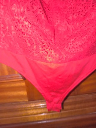 Body rojo encaje transparencias