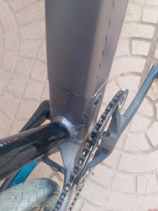 Bicicleta Eléctrica con Bolsas