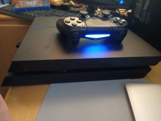 Playstation 4 Fat 1TB + Controller FW 10.01