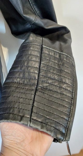 Cazadora cuero Mango Talla L