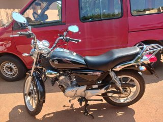 YAMAHA YBR 125 CUSTOM