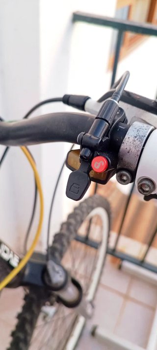 Bicicleta Negra y Turquesa para Adultos