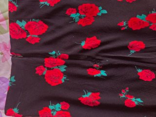 Falda midi Zara floral con abertura