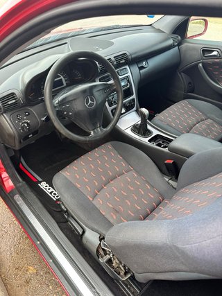 Mercedes C220 sport cupe 2004