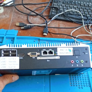 Mini PC Advantech ARK-2120