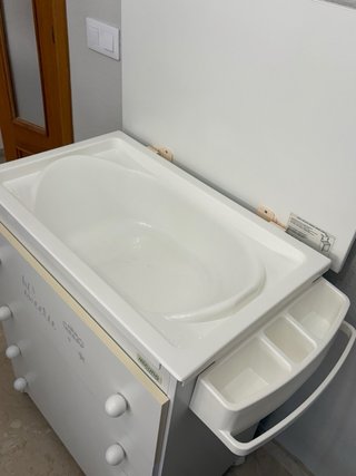 Mueble cambiador bañera Micuna