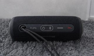 Altavoz JBL Negro