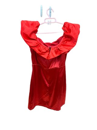 Vestido rojo con volantes