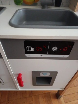 Cocinita de madera infantil