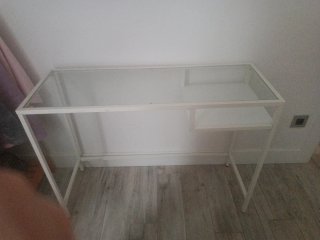 Mesa escritorio cristal y metal Ikea