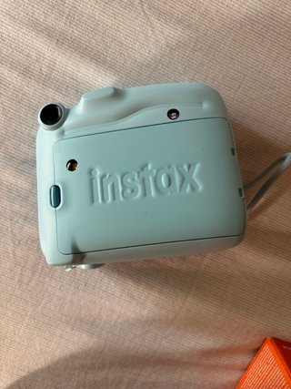 Cámara instantánea Fujifilm Instax Mini 11